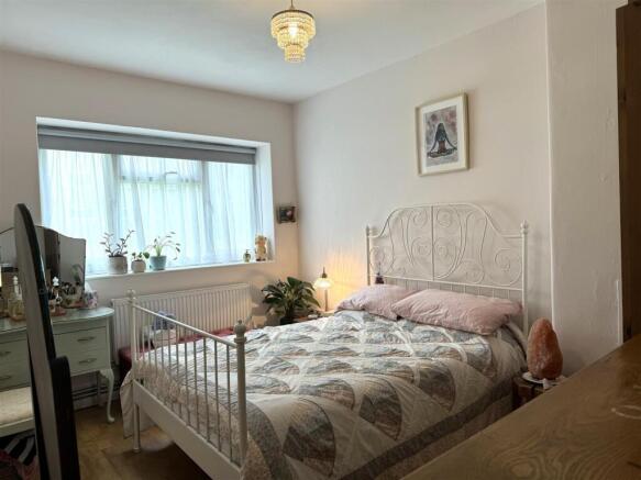 Bedroom.jpg