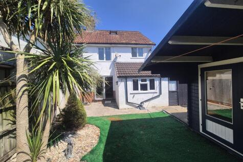 South Street, Crewkerne, TA18