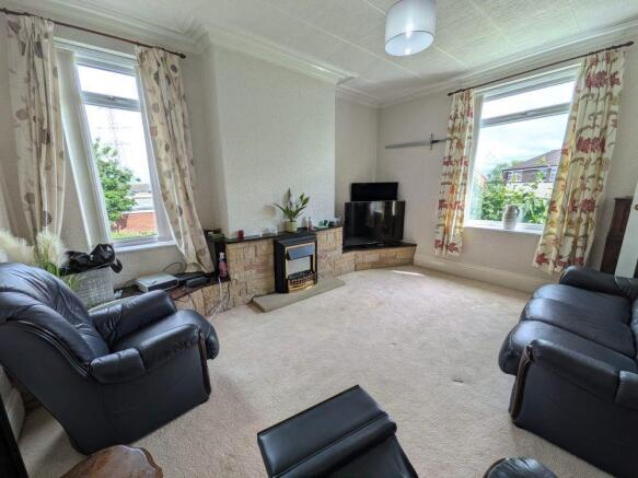 2 bed End of Terrace for sale Image 2