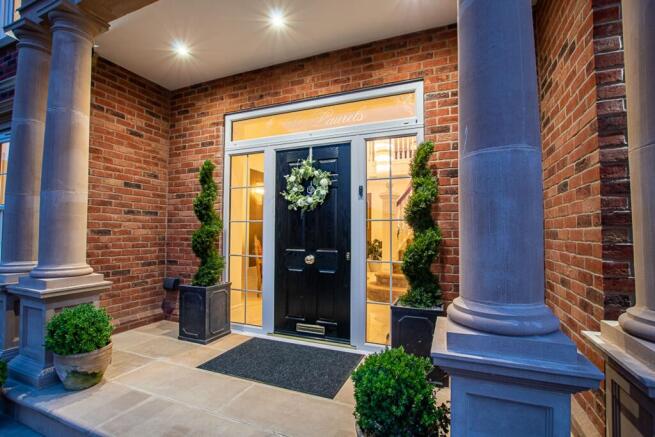 ENTRANCE PORCH