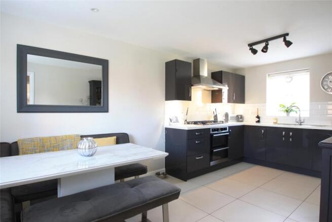 Kitchen/Dining