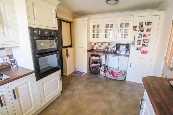 Kitchen 2