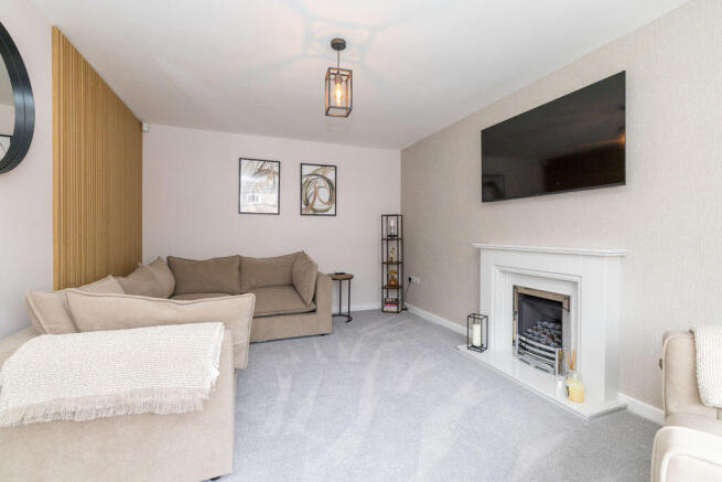 5 bed Detached for sale Image 5