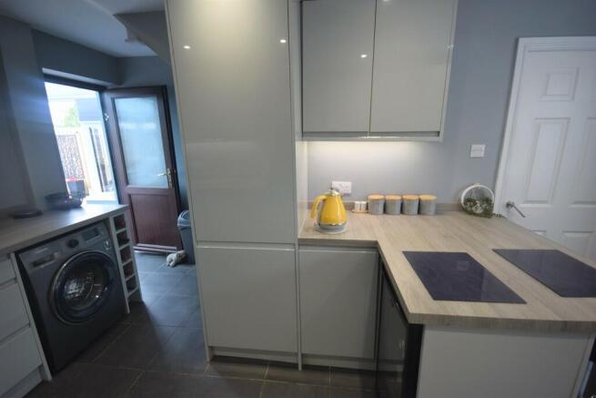 KITCHEN/DINER