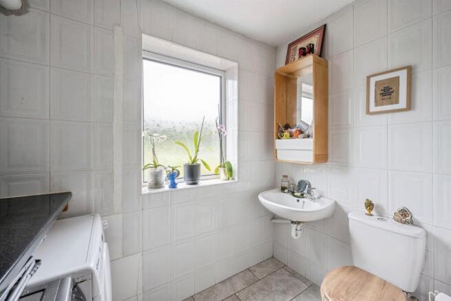 3 bed Terraced for sale Image 10