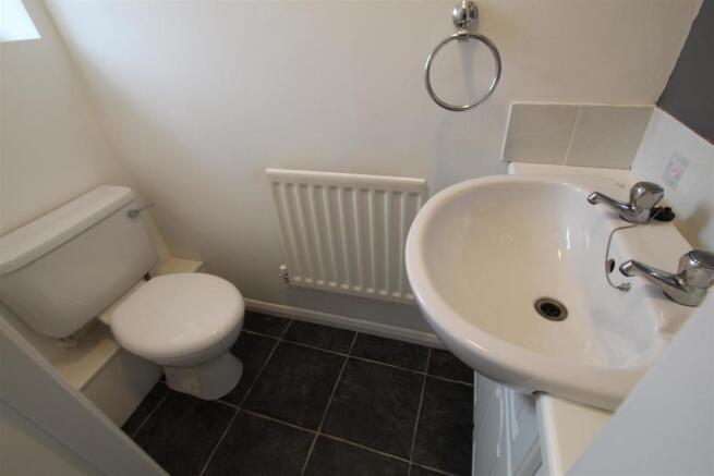 Downstairs WC.JPG