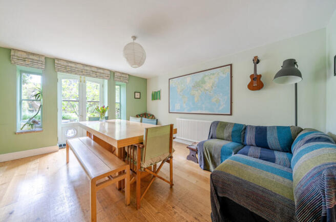 4 bed Terraced for sale Image 5