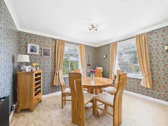 3 bed Detached for sale Image 8