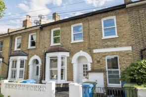 Flat B, 72, Kimberley Avenue, London SE15 3XH