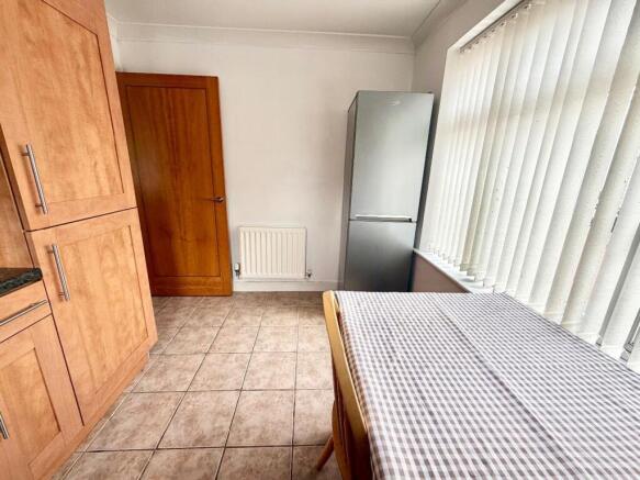 2 bed Apartment for sale Image 5
