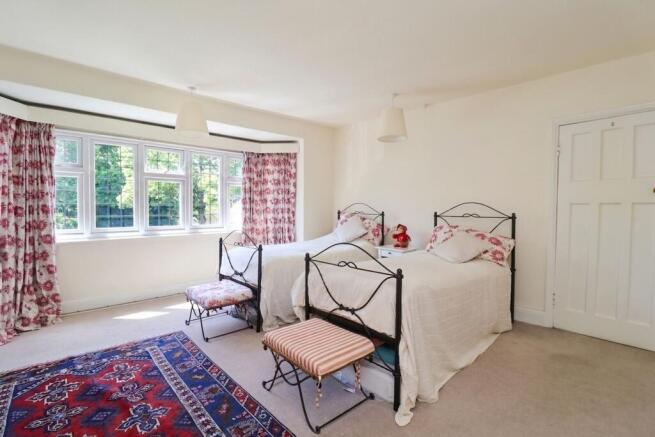 4 bed Detached for sale Image 12