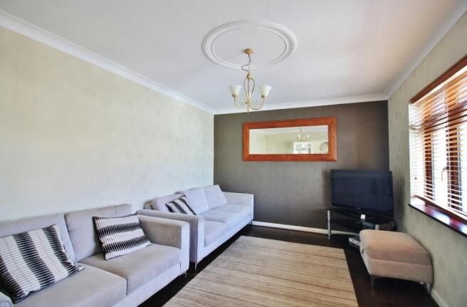 Havering Road Romford  RM1 4BW (1024x683) (12).jpg