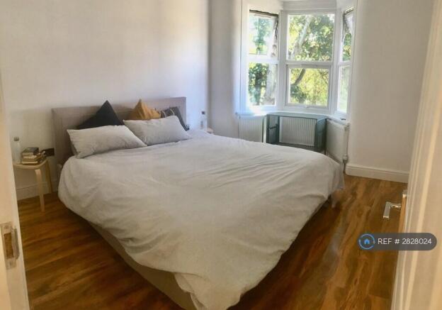 Super King Size Bed - Master Bedroom