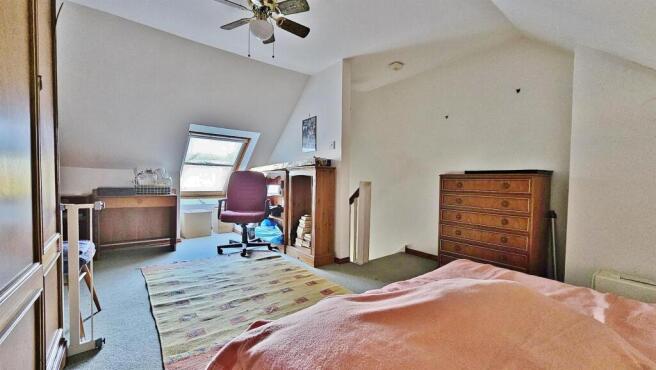 Loft Room/Bedroom