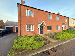43, Whinfell Close, Eaton Socon PE19 8AB