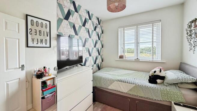 3 bed Semi-Detached for sale Image 10