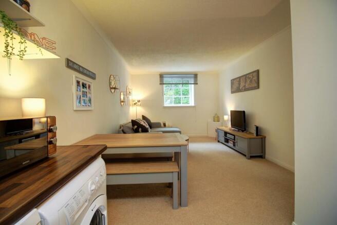 Kitchen to lounge