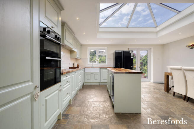 Kitchen/Dining