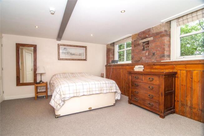 2 bed Flat for sale Image 6