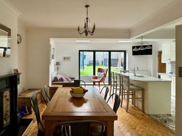 Open Plan Kitchen/Living/Dining