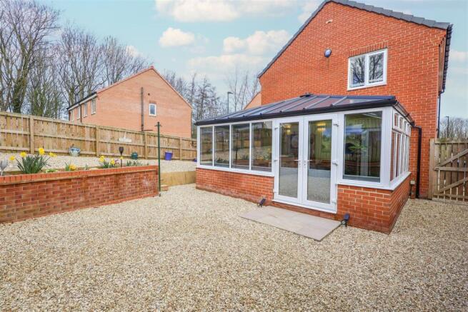 3 bed Detached for sale Image 8