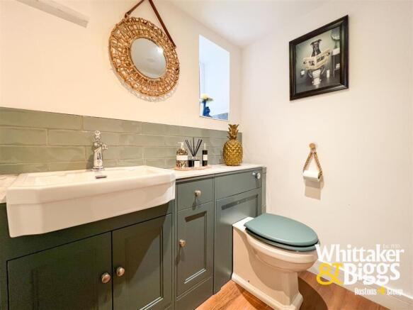 Chatsworth Drive, Werrington, ST9 0PA photo 4