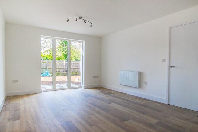 Living Room (Main)