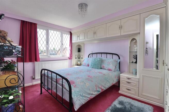 3 bed Semi-Detached for sale Image 9
