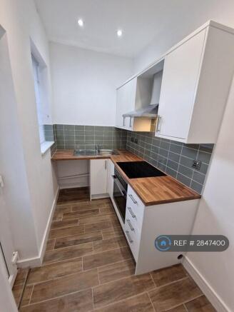 Kitchen (2/2)