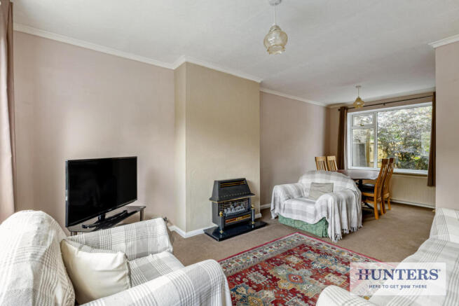 4 bed Semi-Detached for sale Image 3