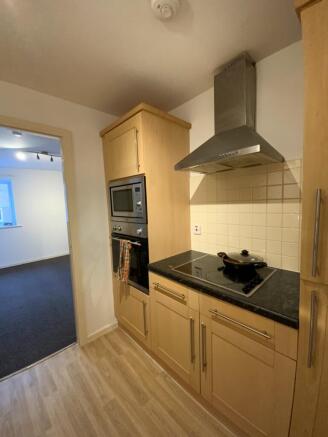 2 bed Flat for sale Image 5