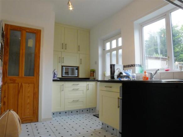 Fitted Kitchen