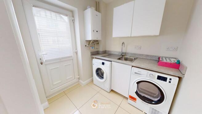 4 bed Detached for sale Image 10