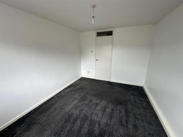 1 bed Apartment to rent Image 4