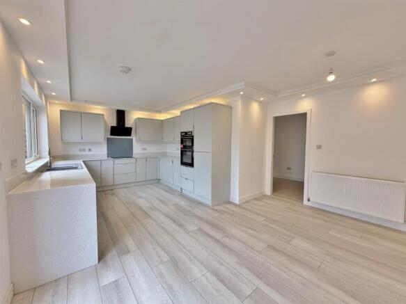 Kitchen/Dining