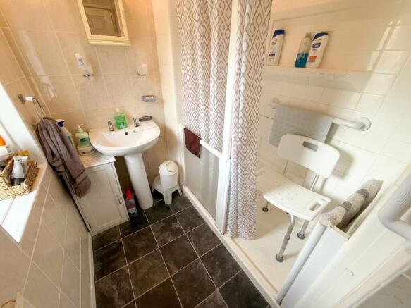 3 bed Terraced for sale Image 11