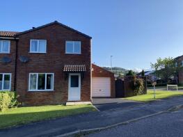 7, Hollingarth Way, Hemyock EX15 3XB