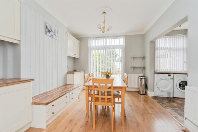3 bed Detached for sale Image 5