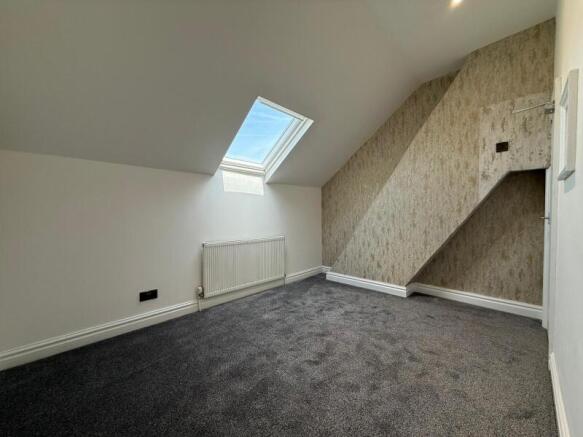 2 bed Flat to rent Image 5