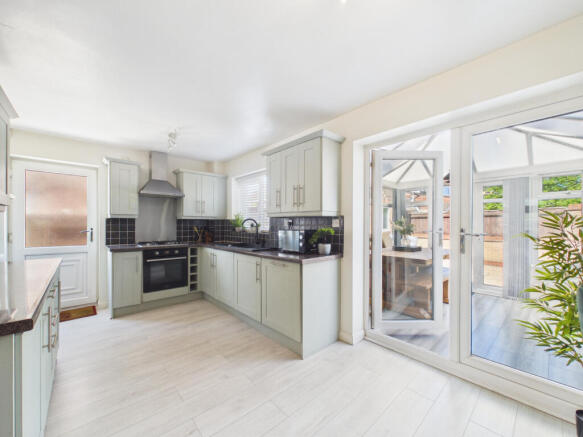 3 bed Detached for sale Image 8