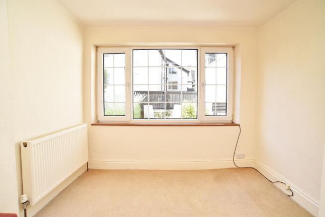 3 bed Town House for sale Image 4