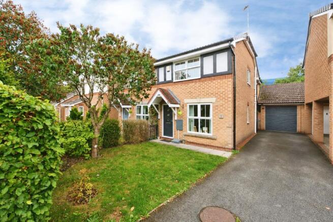 3 bed Semi-Detached for sale in rawcliffe north yorkshire