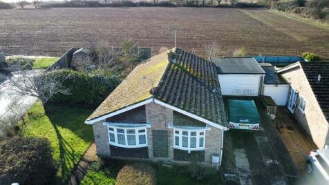 Dugmore Avenue, Kirby-le-Soken, Frinton-on-Sea, CO13