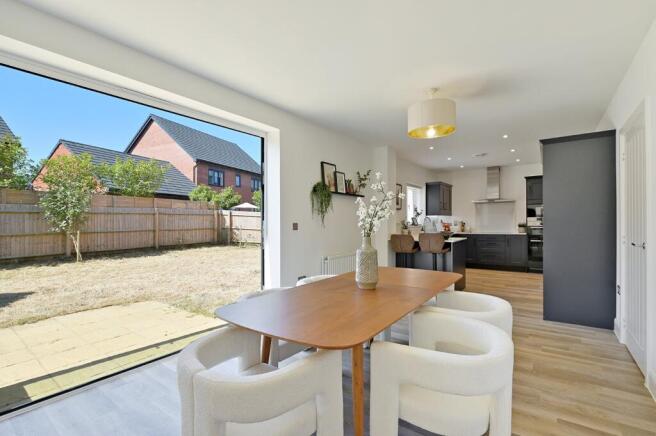 Kitchen/Dining