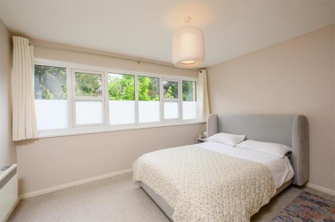 2 bed Terraced for sale Image 6