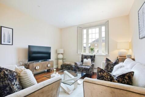 Budgenor Lodge, Dodsley Lane, Midhurst, GU29