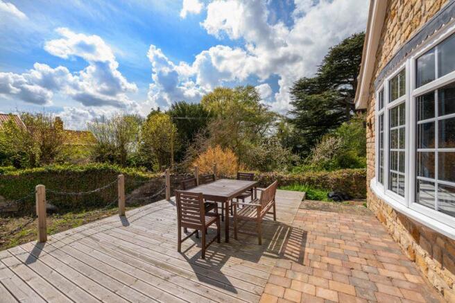Front decked seating area