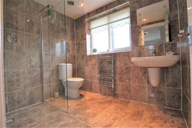 En-suite Shower Room.JPG