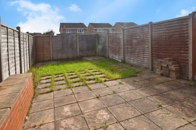 Rear Garden (2)