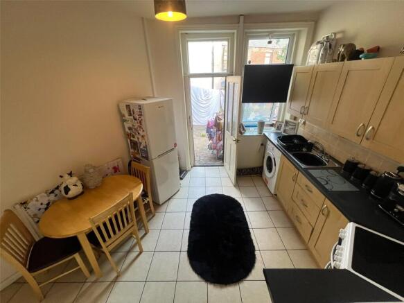 2 bed Terraced for sale Image 4